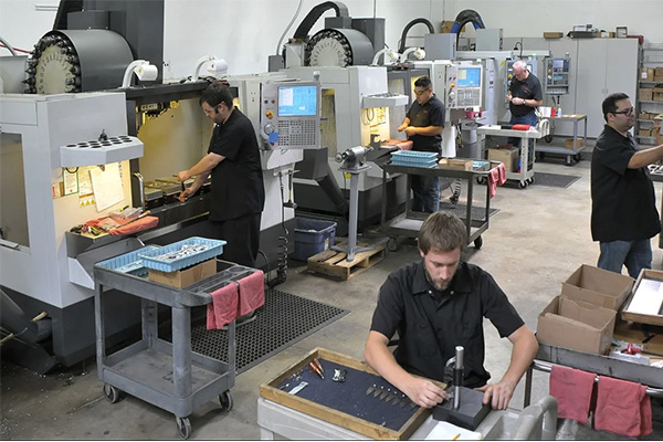 کسب و کار های تولیدی کوچک : فرصت‌ ها و چالش‌ ها