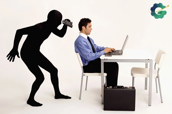 بررسی نقش کپی‌کاری بی رویه از رقبا :