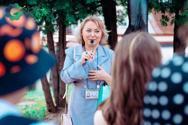 بهداشت روانی و استرس در شغل راهنمای گردشگری :