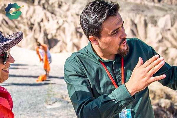 راهنمای گردشگری چیست و چه وظایفی دارد؟